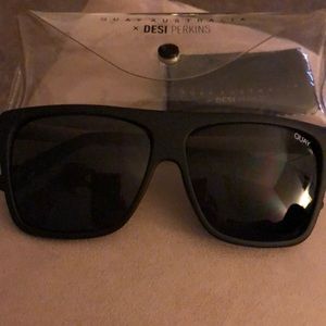 NWT Quay OTL II sunglasses